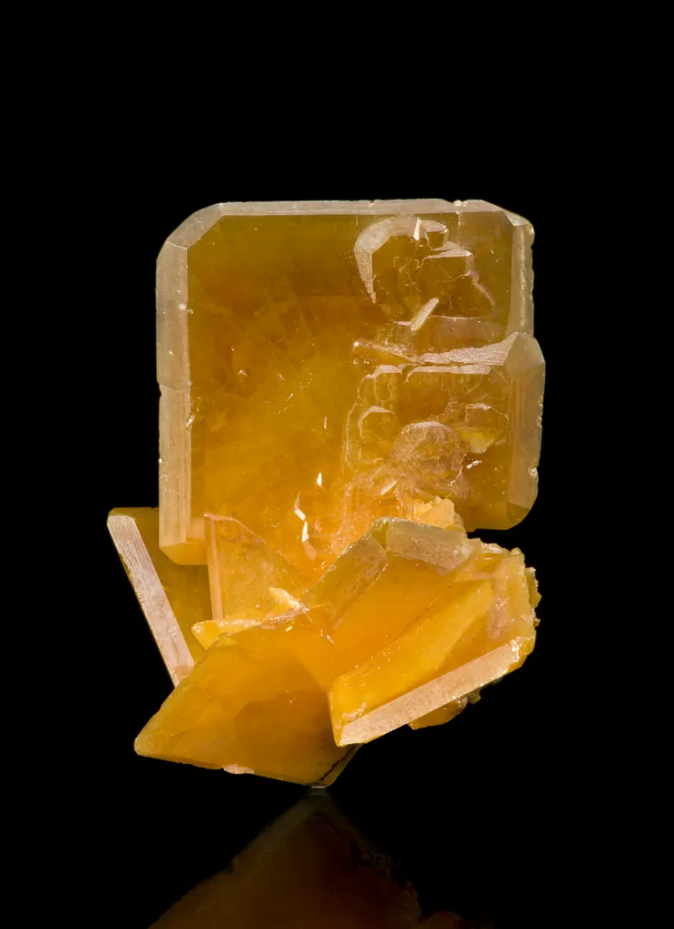 Wulfenite image
