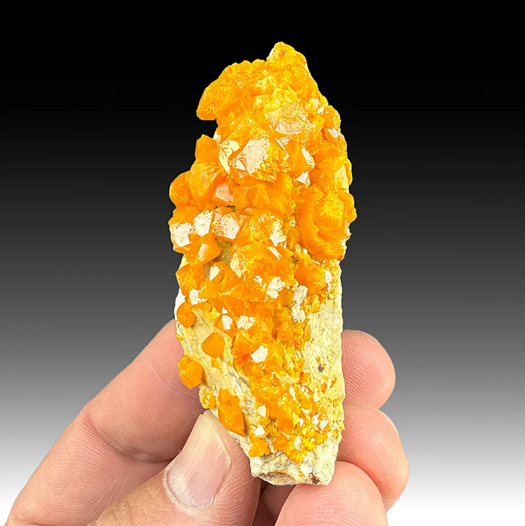 Wulfenite image