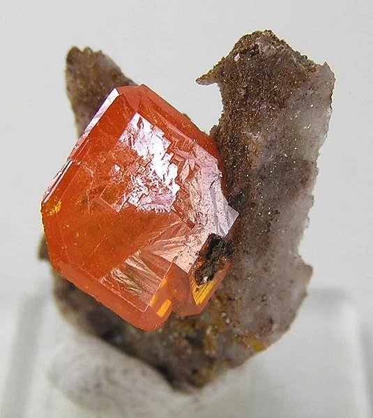 Wulfenite image