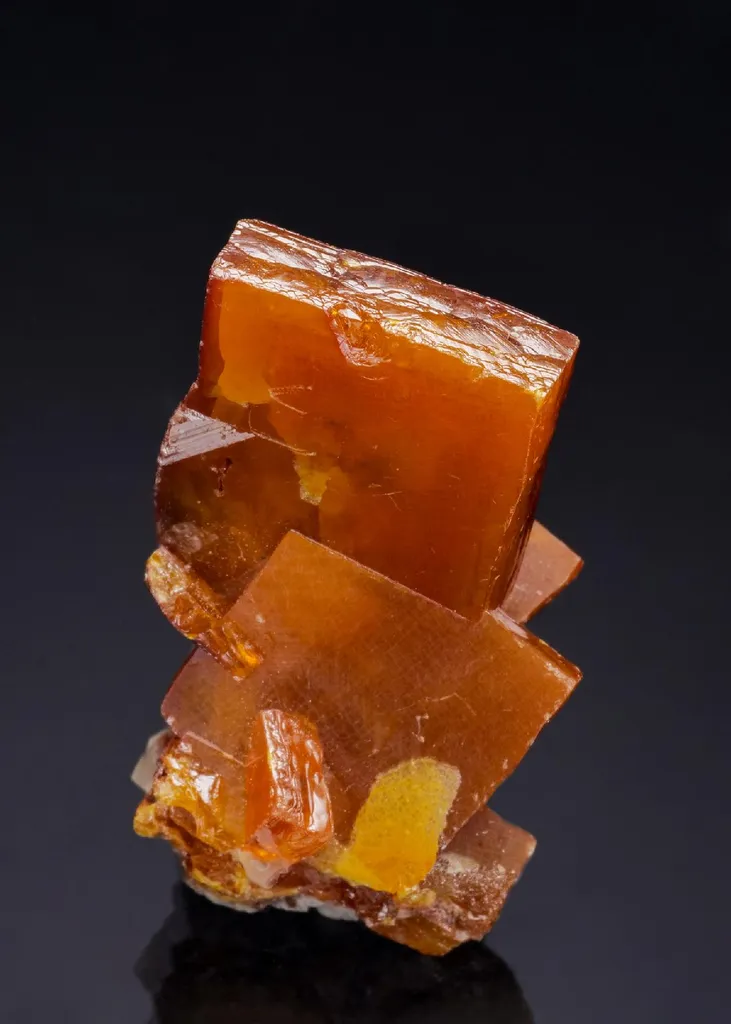 Wulfenite image