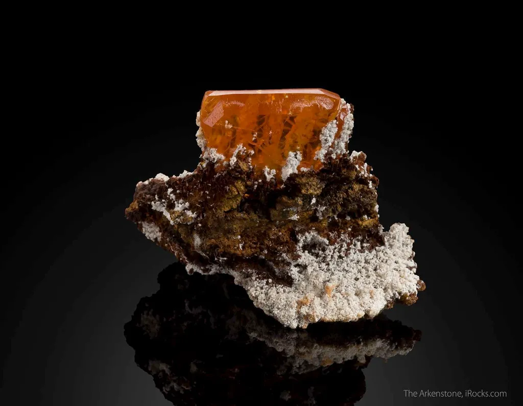 Wulfenite - image 2