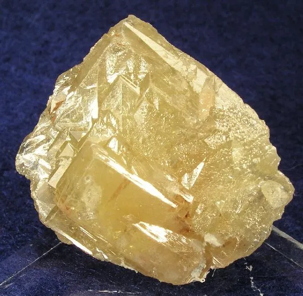 Wulfenite (Floater) image
