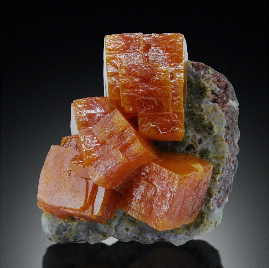 Wulfenite from Erupción Mine, Los Lamentos Mts, Chihuahua, Mexico image