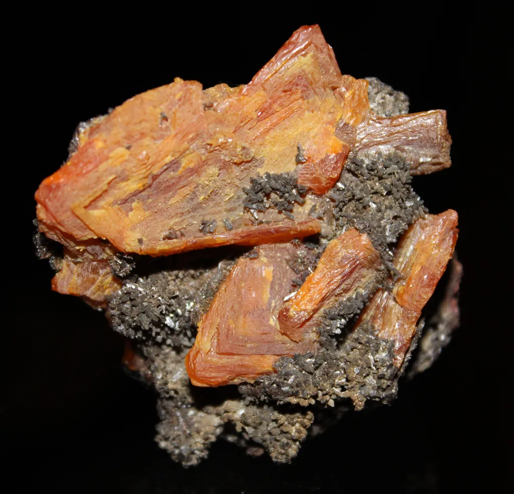 Wulfenite from Mexico, Chihuahua, Ahumada Mine image