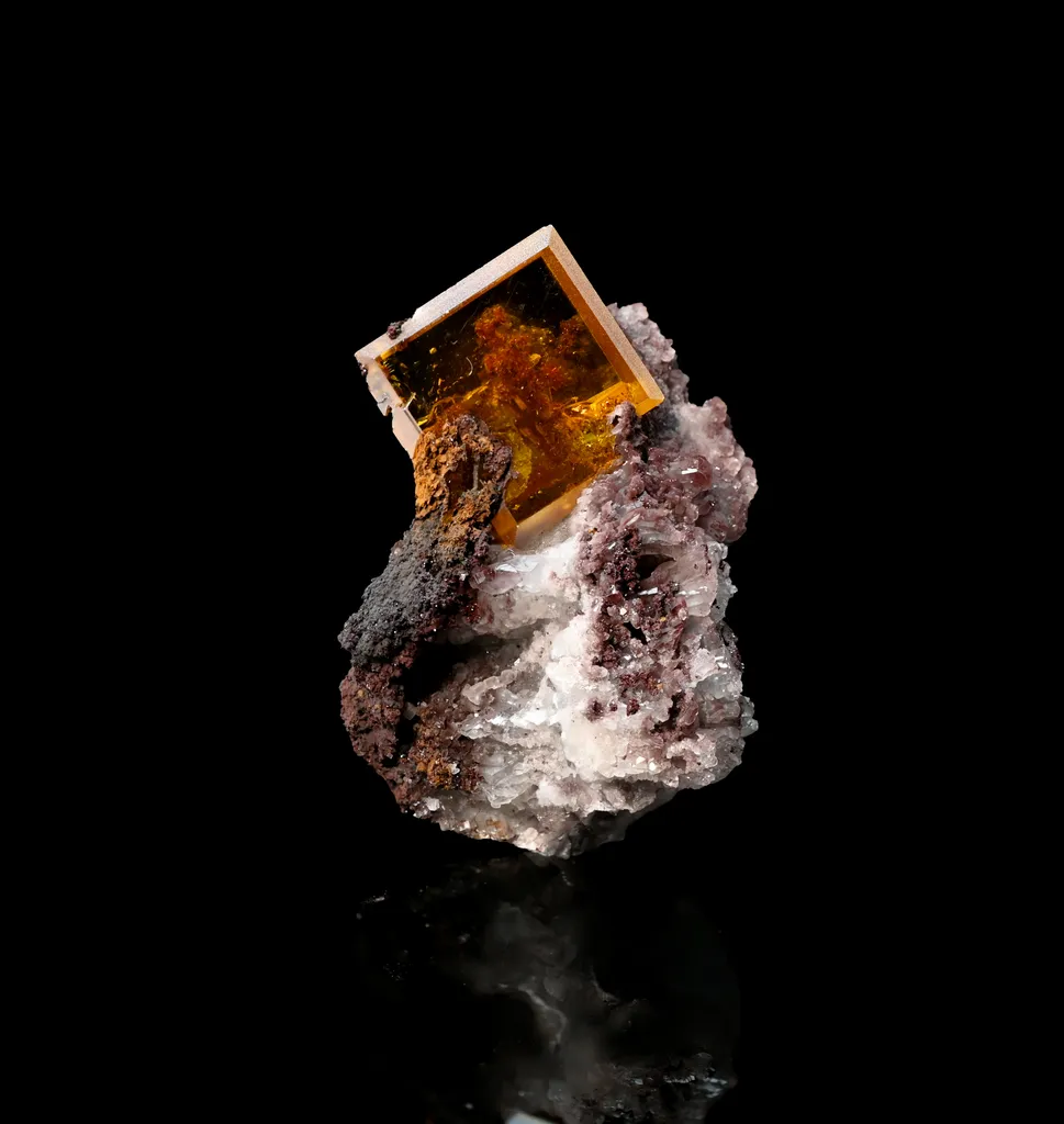 Wulfenite from Mexico, Chihuahua, Ahumada Municipality, Los Lamentos Mts image