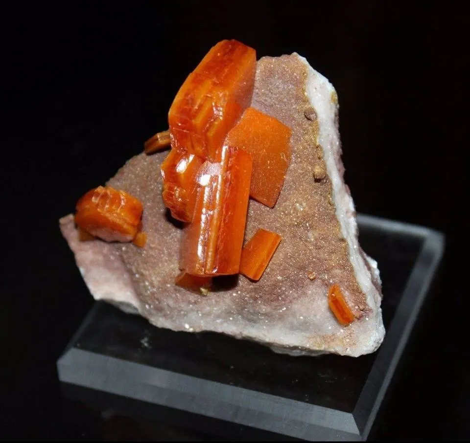 Wulfenite from Mexico, Chihuahua, Los Lamentos Mts, Erupción Mine image