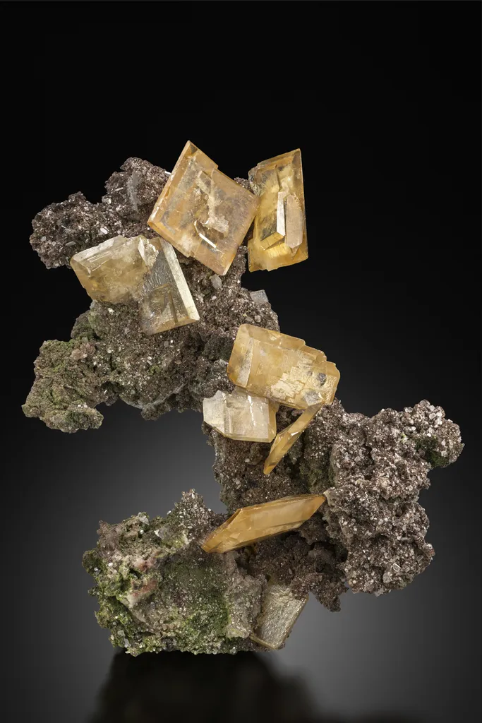 Wulfenite from Namibia, Oshikoto Region, Tsumeb, Tsumeb Mine image
