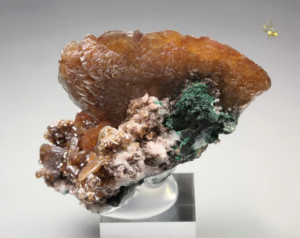Wulfenite from Namibia, Oshikoto Region, Tsumeb, Tsumeb Mine image