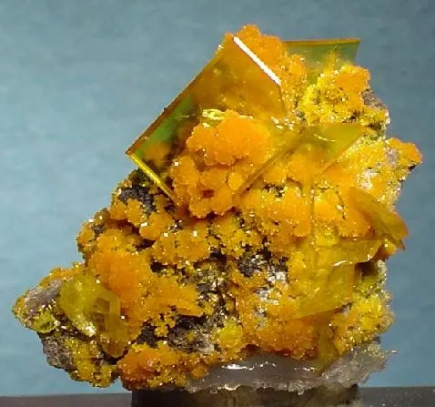 Wulfenite, Mimetite - image 1