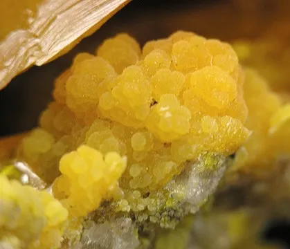 Wulfenite, Mimetite - image 3