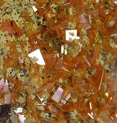Wulfenite, Mimetite - image 2