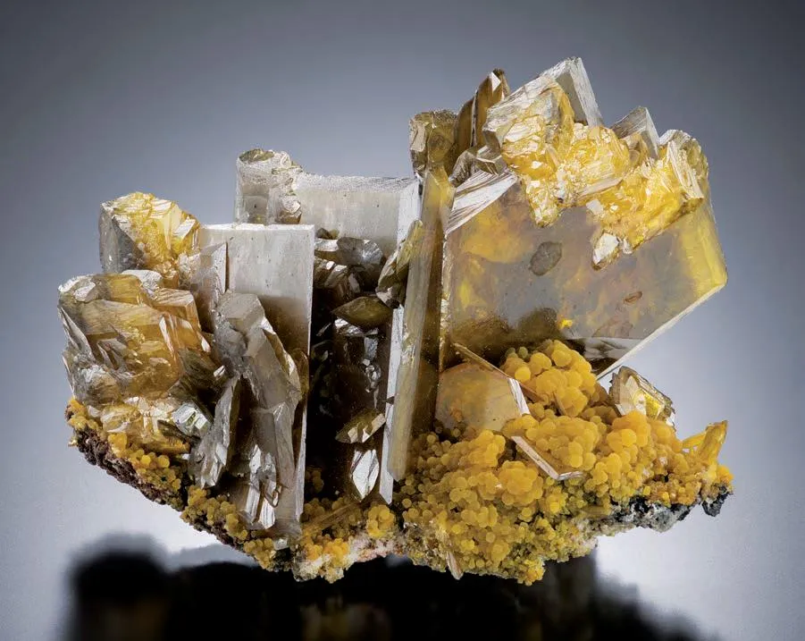 Wulfenite, Mimetite image