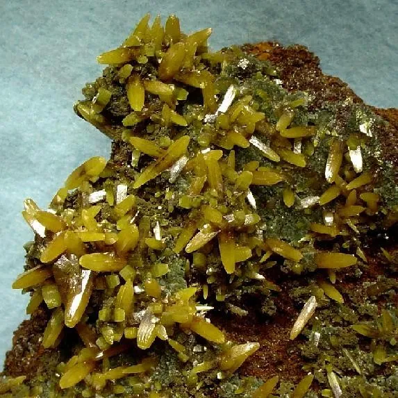 Wulfenite, Mimetite - image 2
