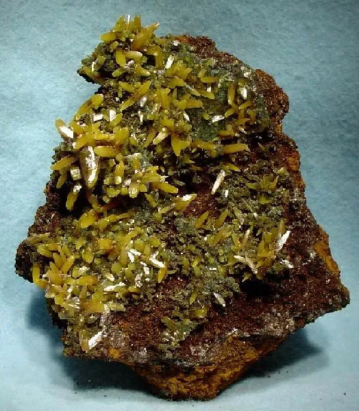 Wulfenite, Mimetite image