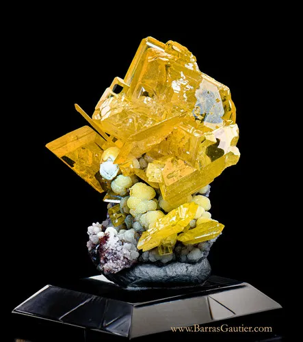 Wulfenite Mimetite - image 3