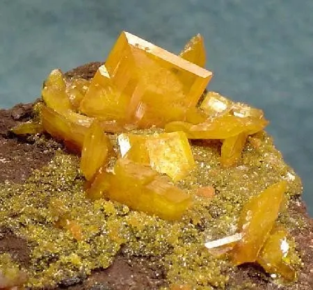 Wulfenite, Mimetite - image 2