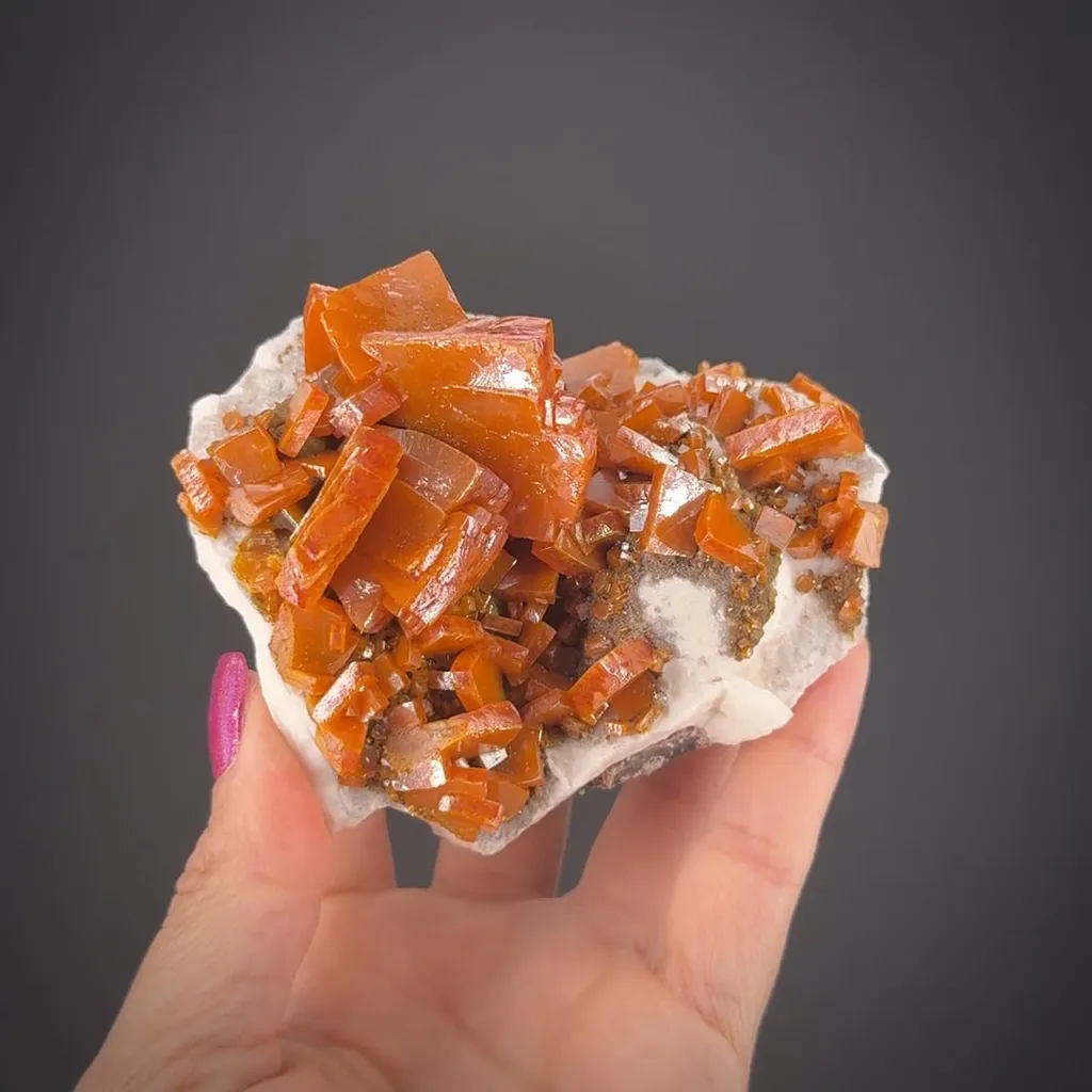 Wulfenite on Baryte