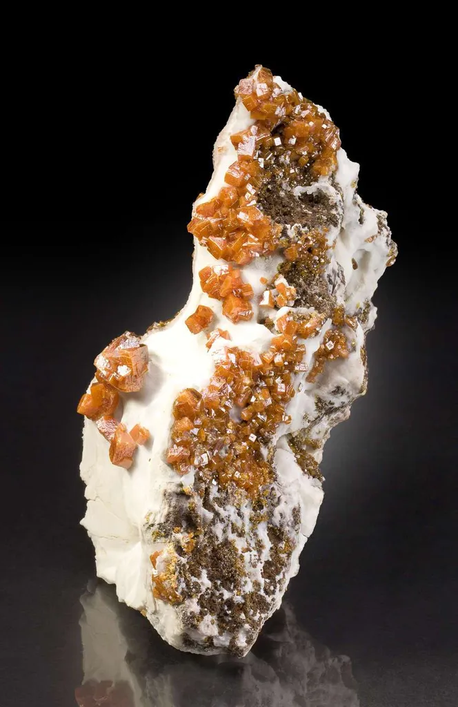 Wulfenite on Baryte - image 3