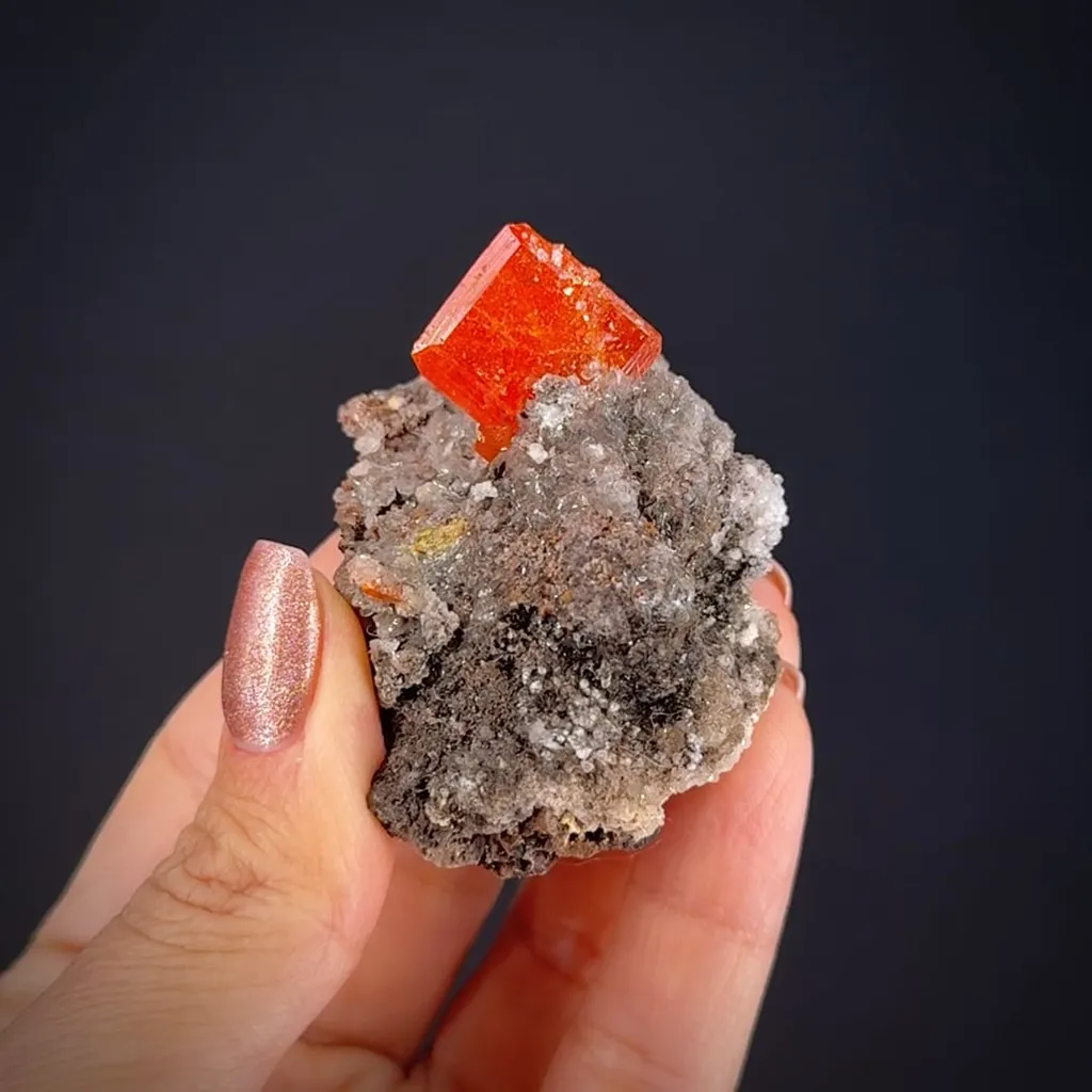 Wulfenite on Calcite (2003) - image 2