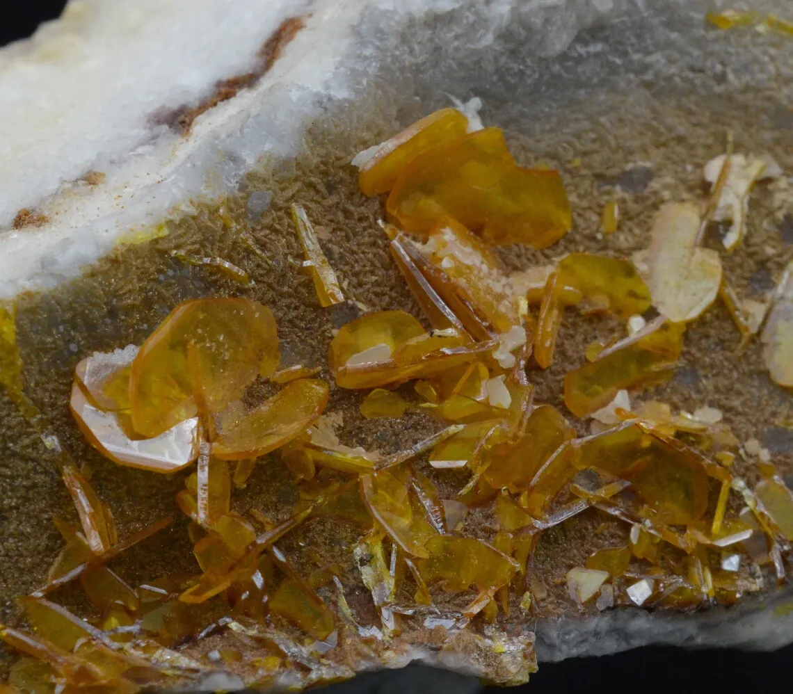 Wulfenite on hemimorphite - 292 grams - Mexico - image 2