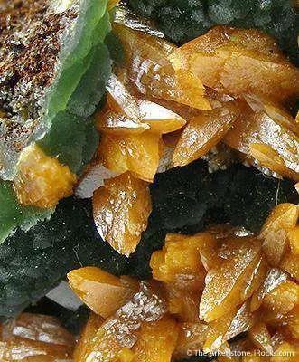 Wulfenite on Mimetite - image 2