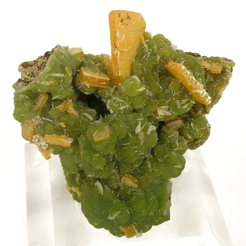 Wulfenite on Mimetite - image 2