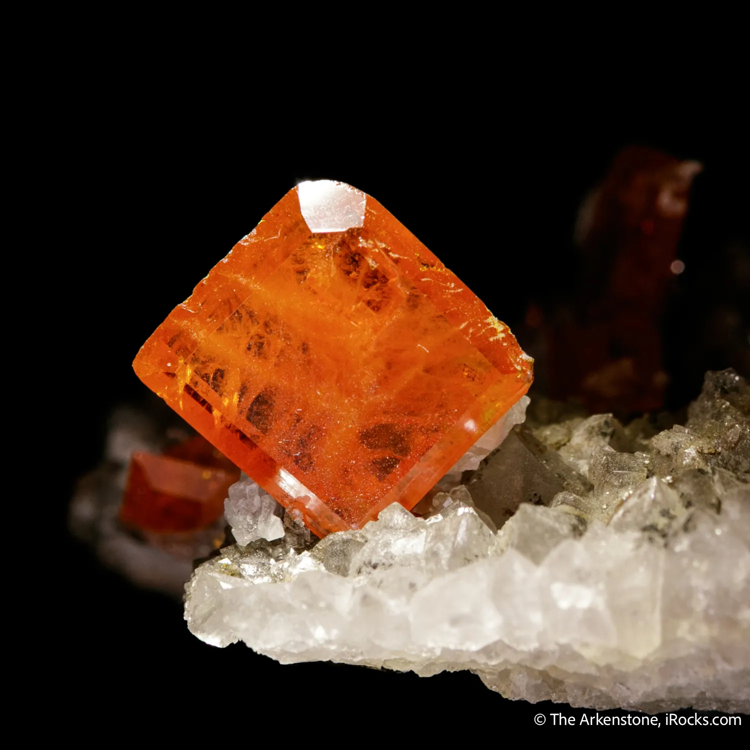 Wulfenite on Quartz - image 1
