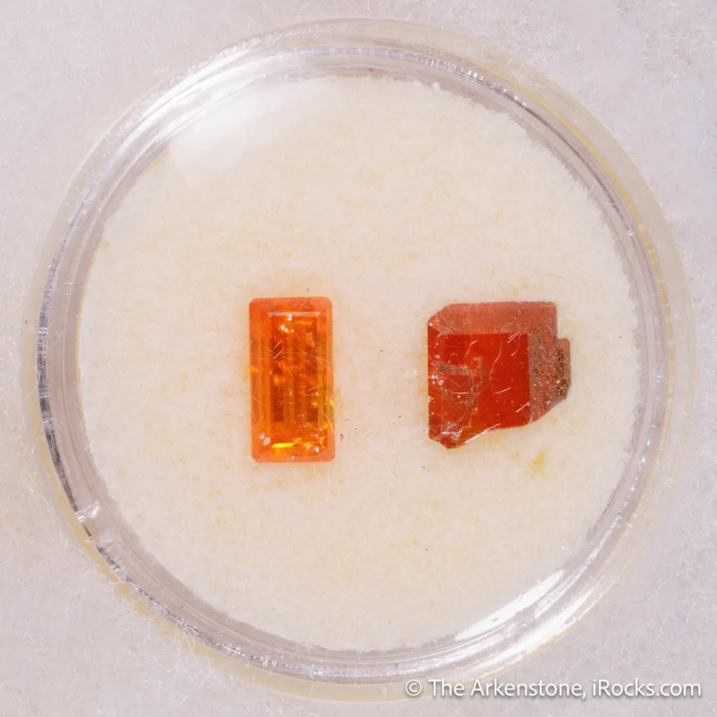 Wulfenite (Rough & Cut set) image
