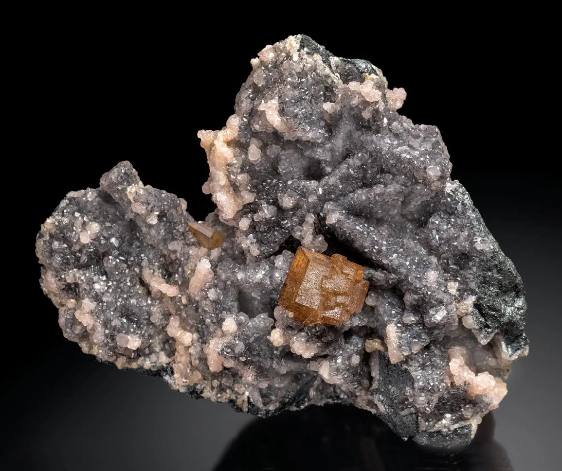 Wulfenite, Smithsonite - image 1