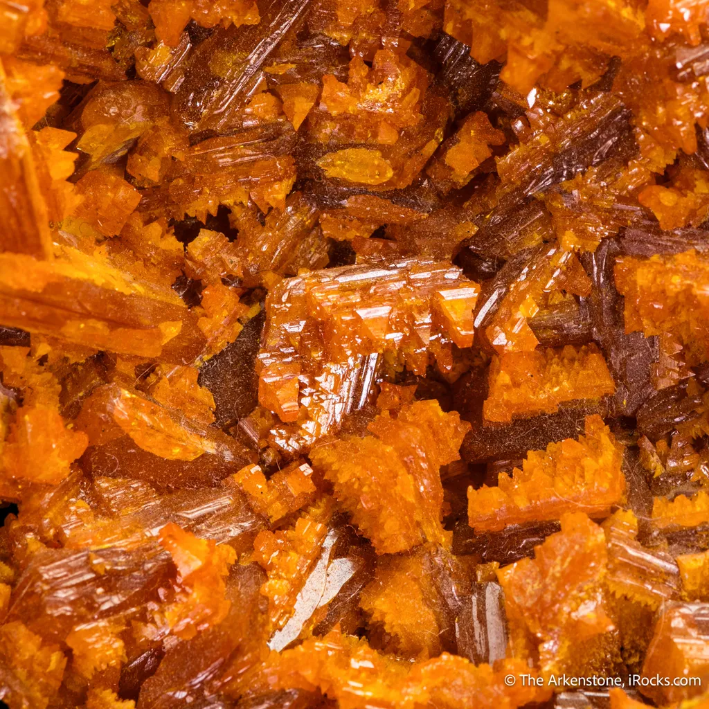 Wulfenite (twinned) - image 4