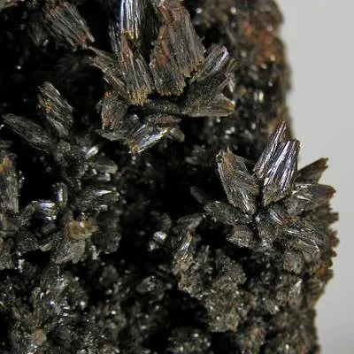 Wulfenite, Vanadinite (Var: Endlichite) - image 3