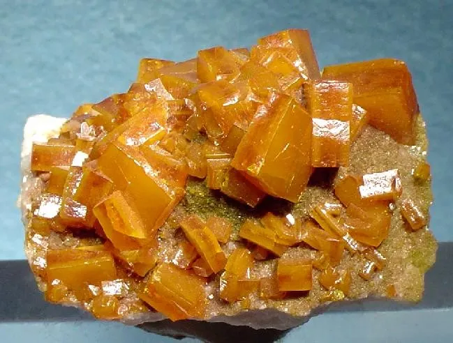 Wulfenite, Vanadinite (Var: Endlichite), Calcite image