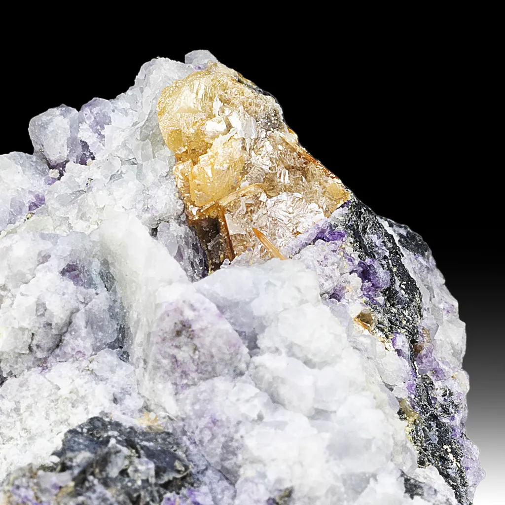 Wulfenite var. Chillagite with Barite, Cerussite image