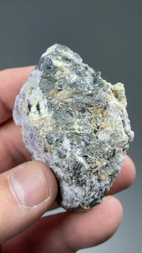 Wulfenite var. Chillagite with Barite, Cerussite - image 2