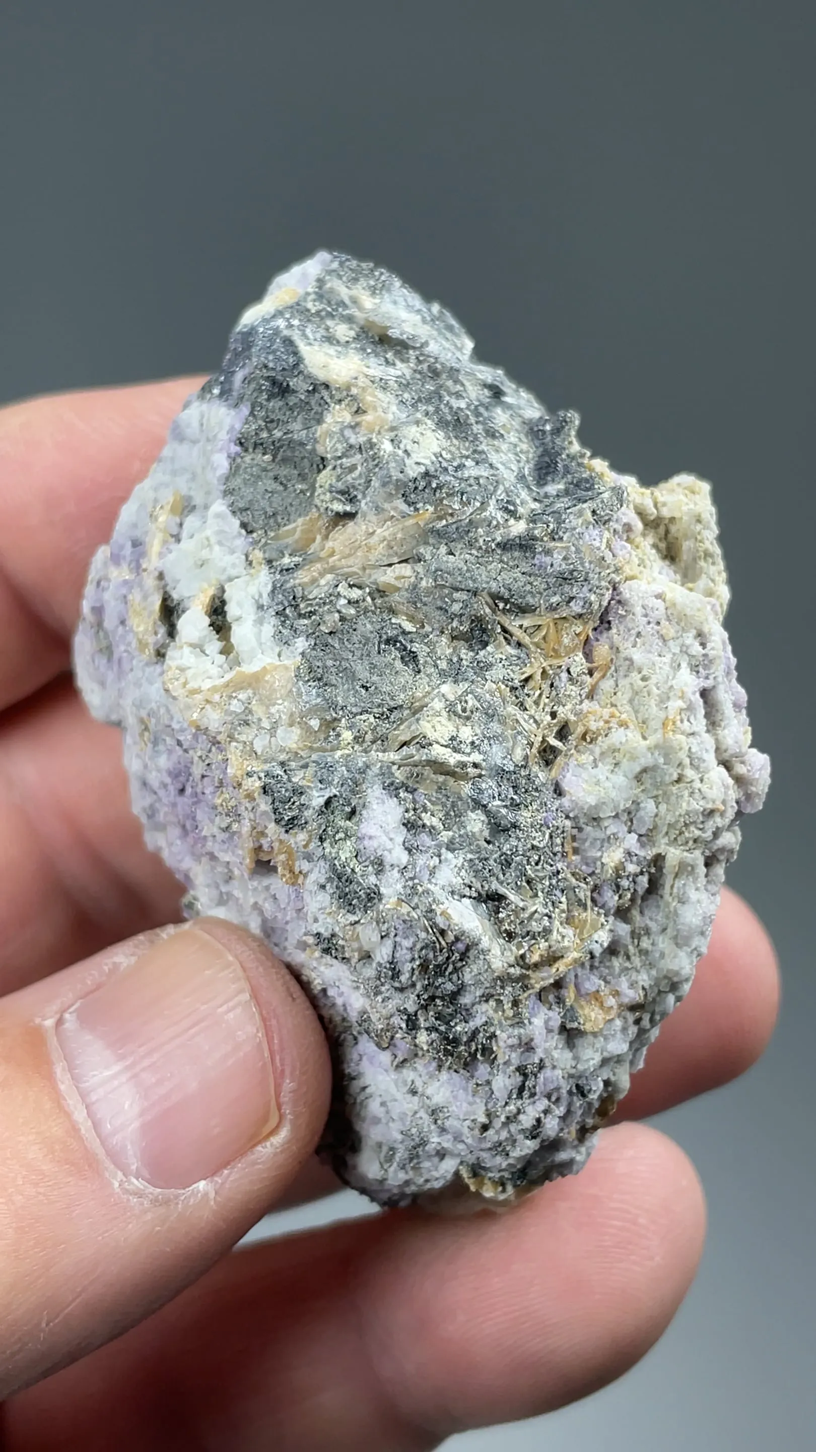 Wulfenite var. Chillagite with Barite, Cerussite - image 2