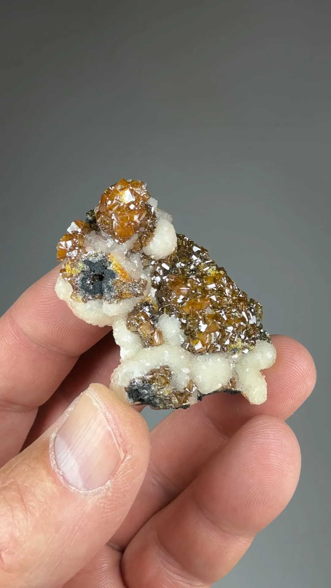 Wulfenite with Calcite - image 2