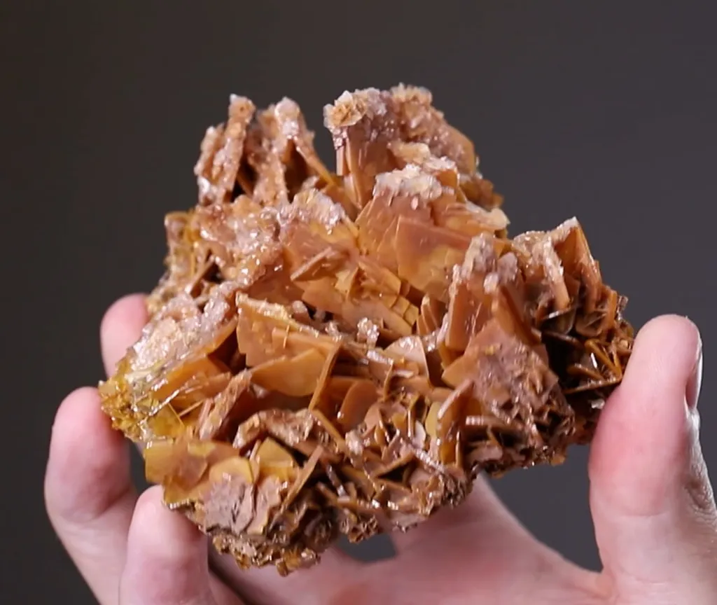 Wulfenite with Calcite - image 2