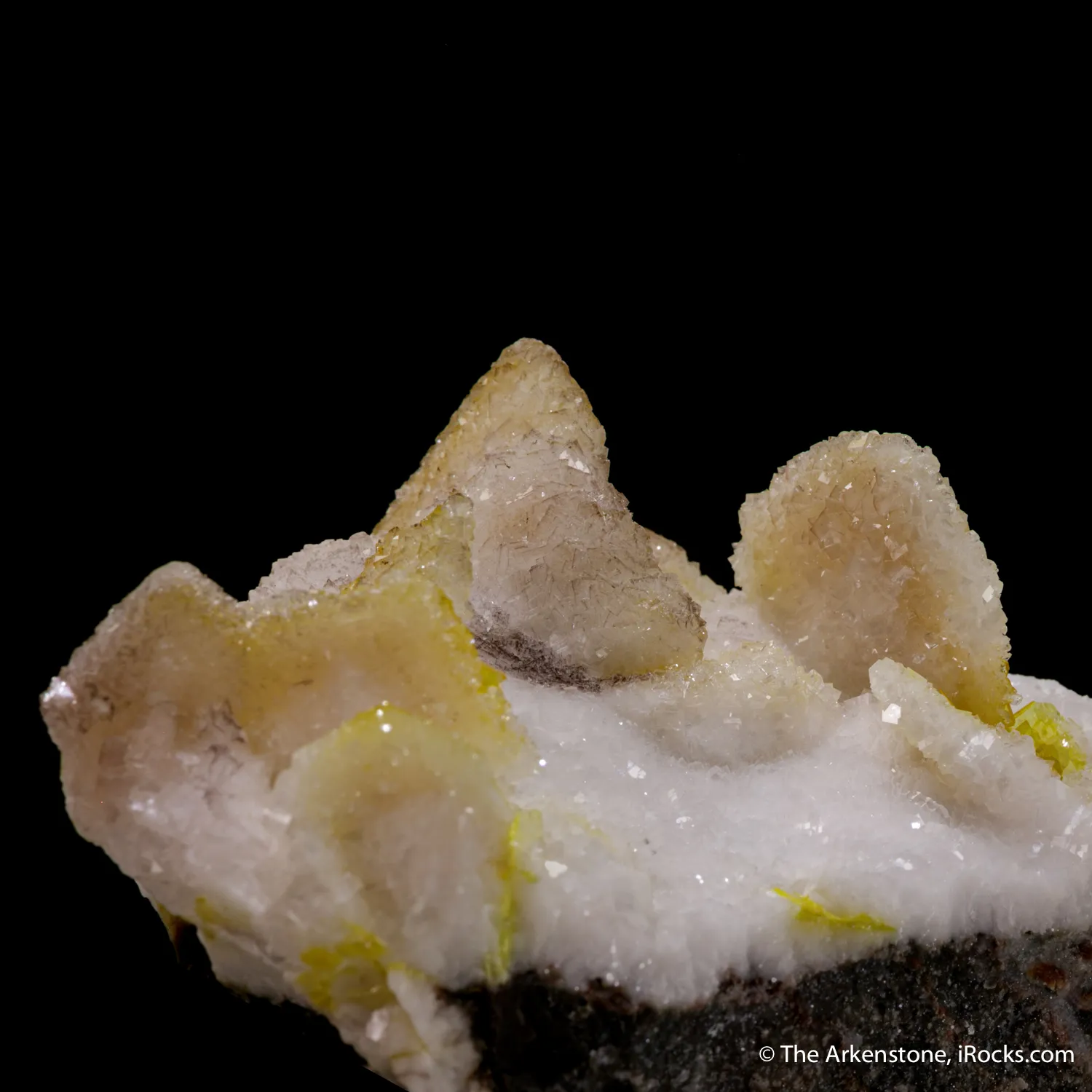 Wulfenite with Calcite - image 6