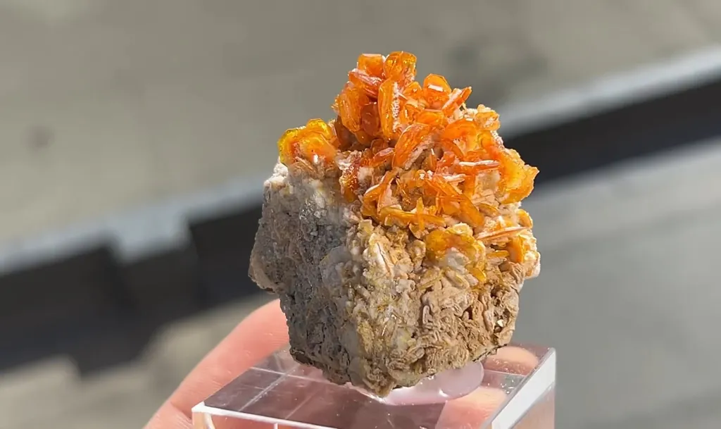 Wulfenite with Calcite - image 2