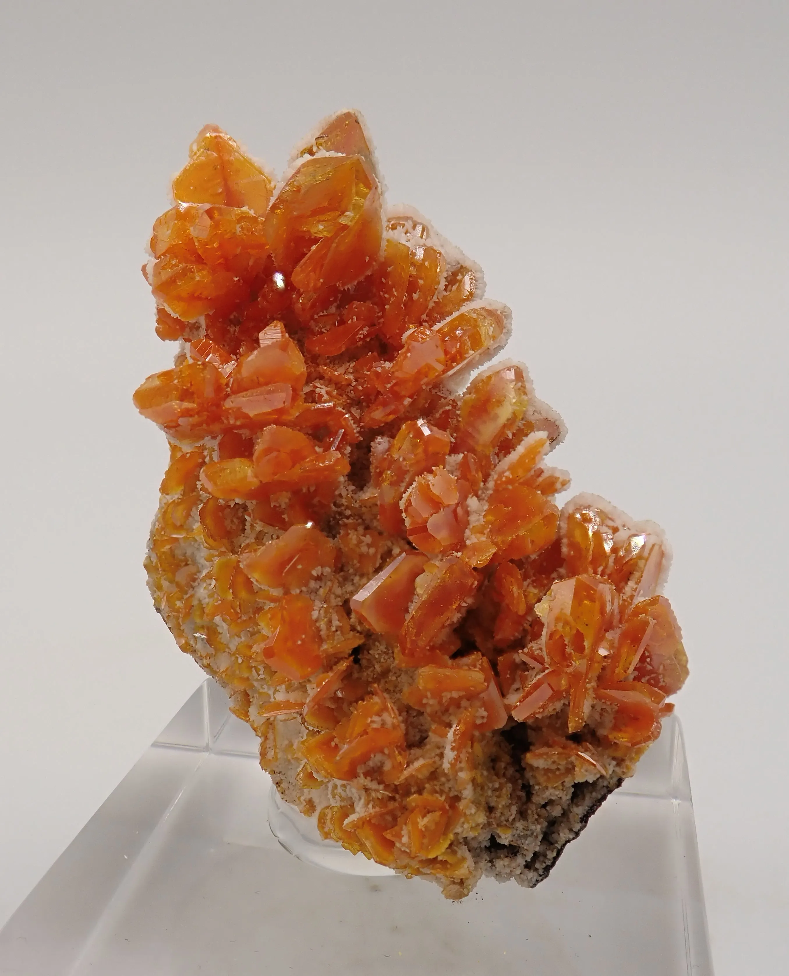 Wulfenite with Calcite - image 3