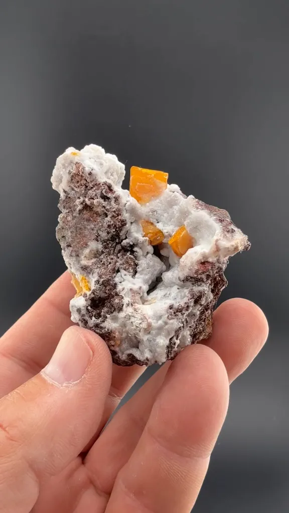 Wulfenite with Calcite image