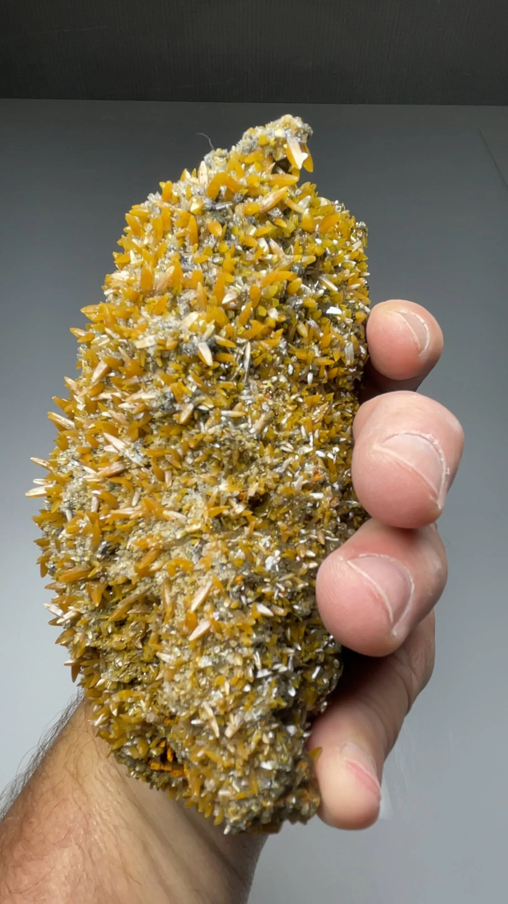 Wulfenite with Calcite - image 2