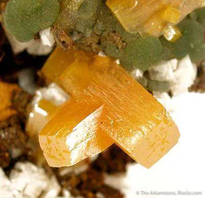 Wulfenite With Calcite and Mimetite - image 4