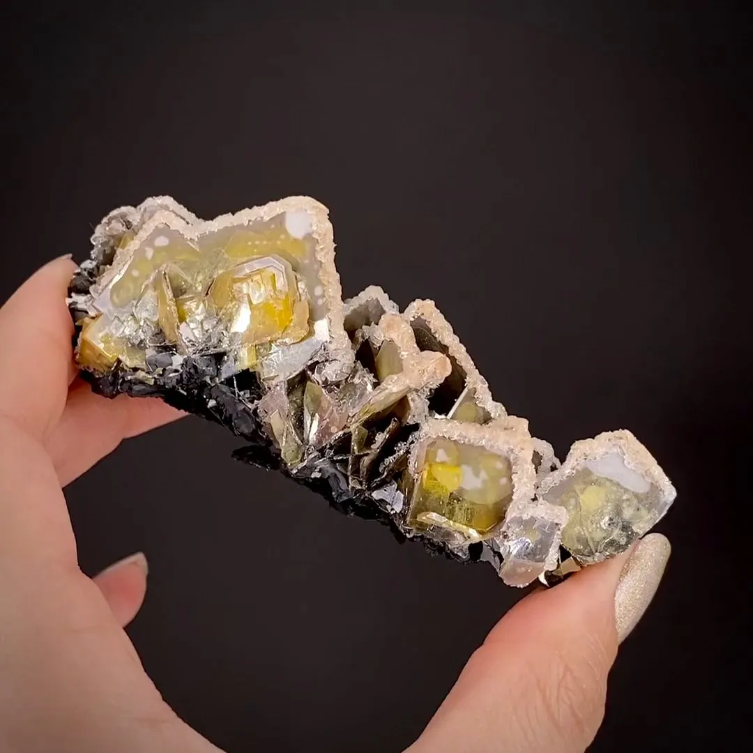 Wulfenite with Calcite coating - image 1