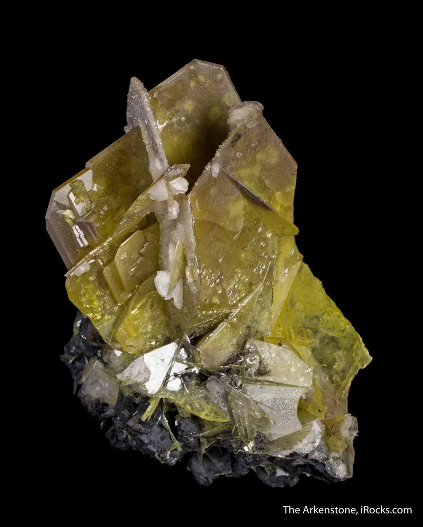 Wulfenite with Calcite - image 4