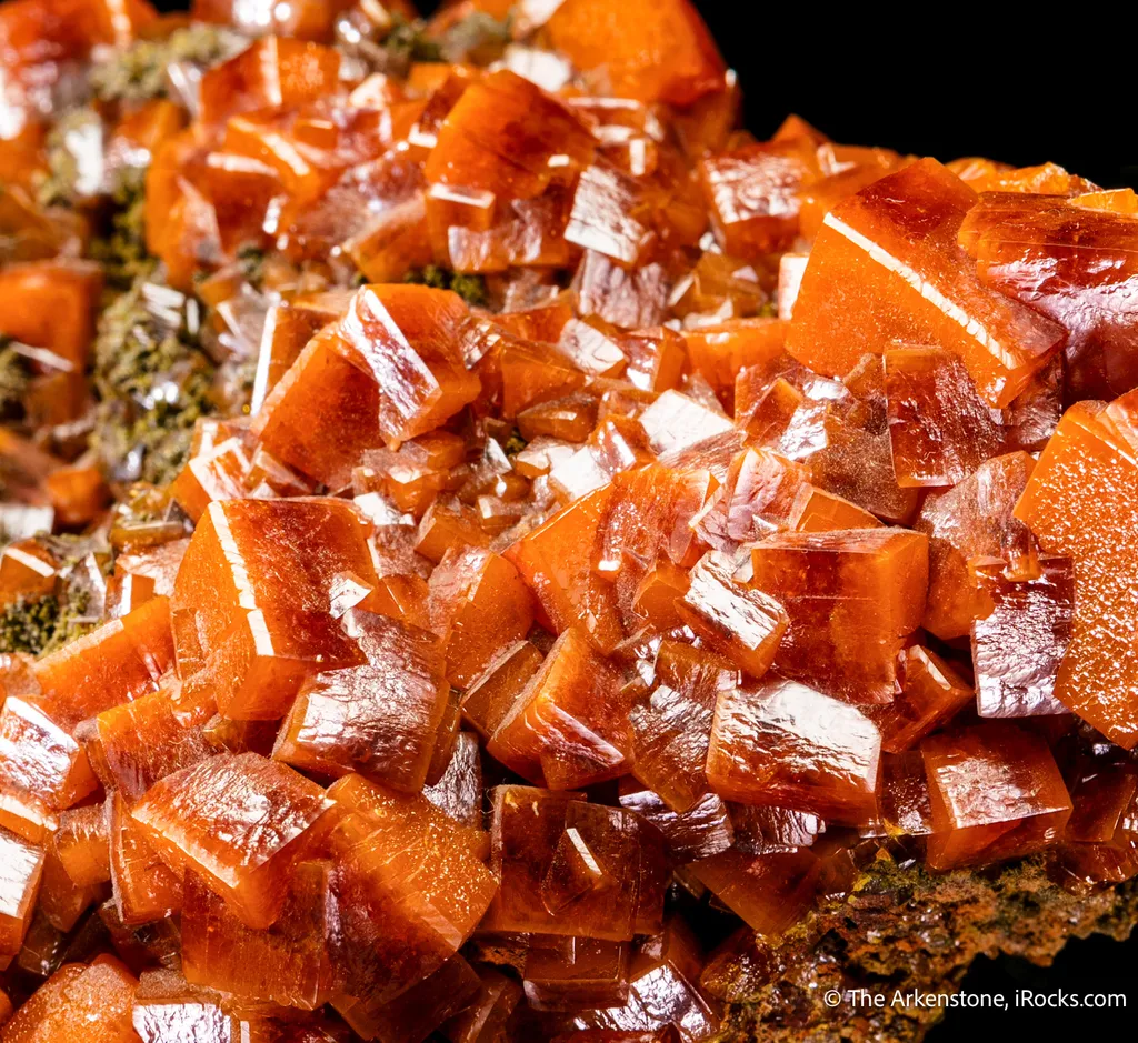 Wulfenite with Descloizite - image 5