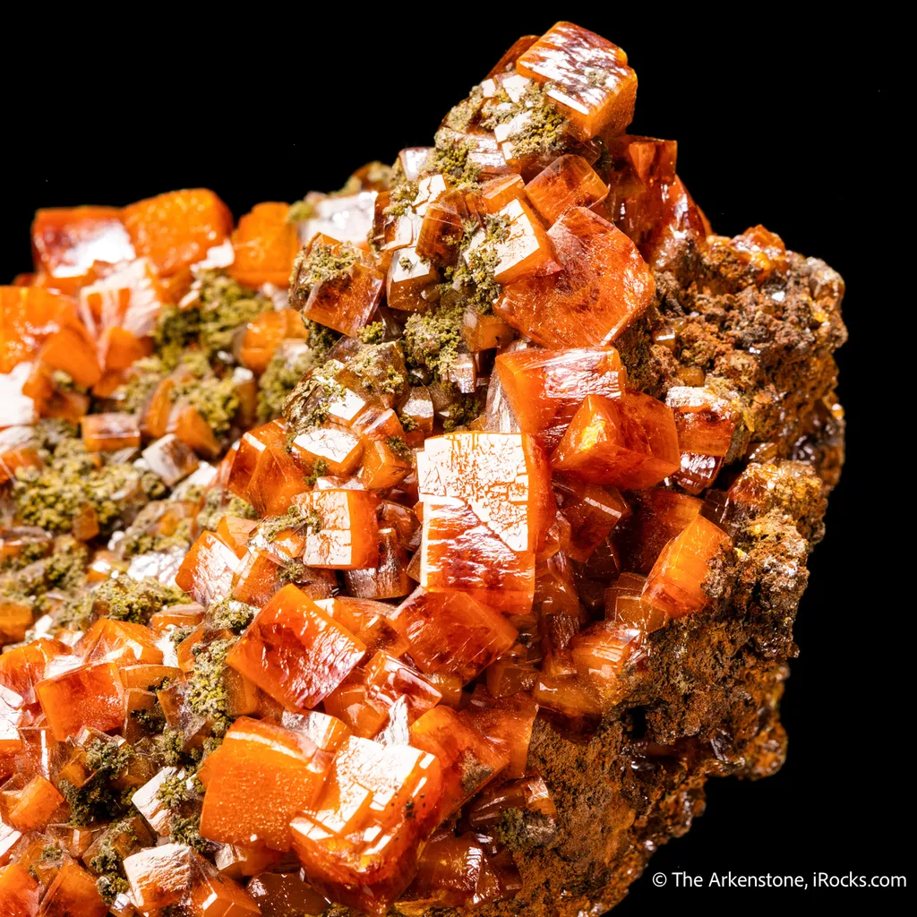 Wulfenite with Descloizite - image 4