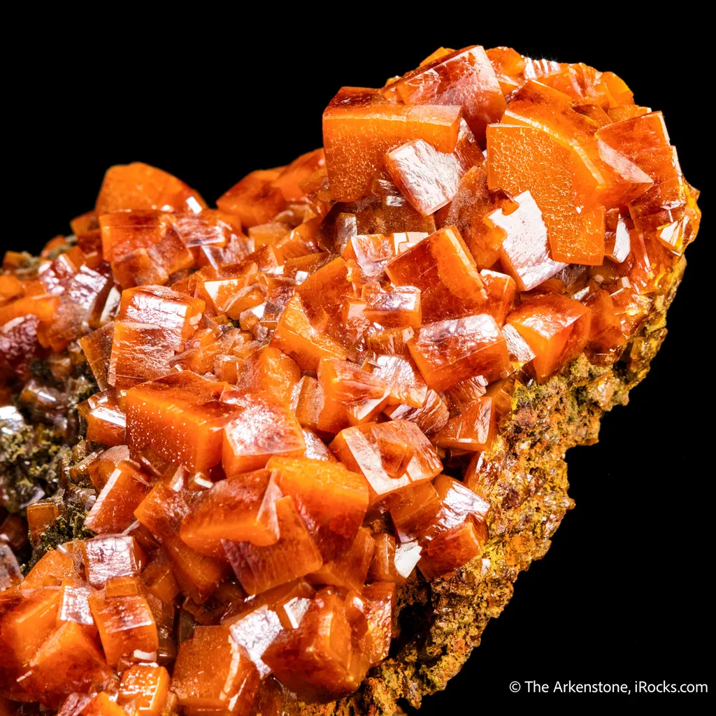 Wulfenite with Descloizite - image 6