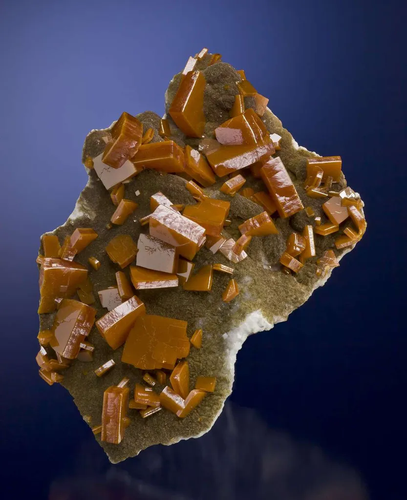 Wulfenite With Descloizite - image 4