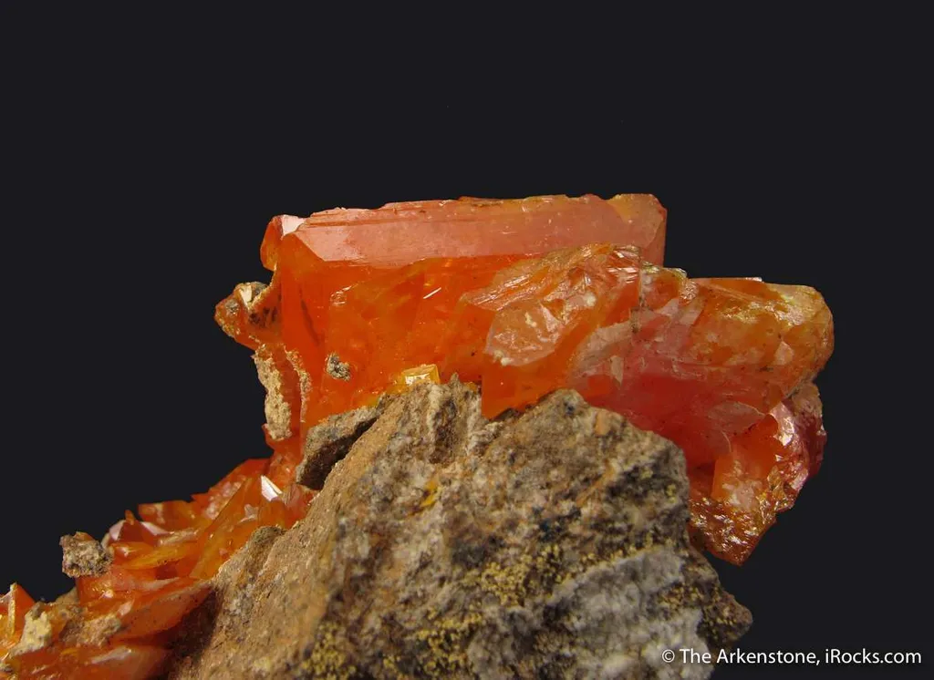 Wulfenite with Hyalite Opal (fl) - image 3